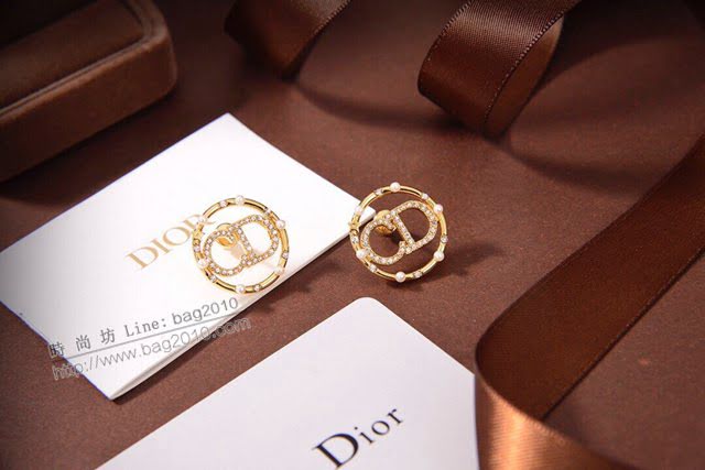 Dior飾品 迪奧經典熱銷款CD字母耳釘  zgd1048